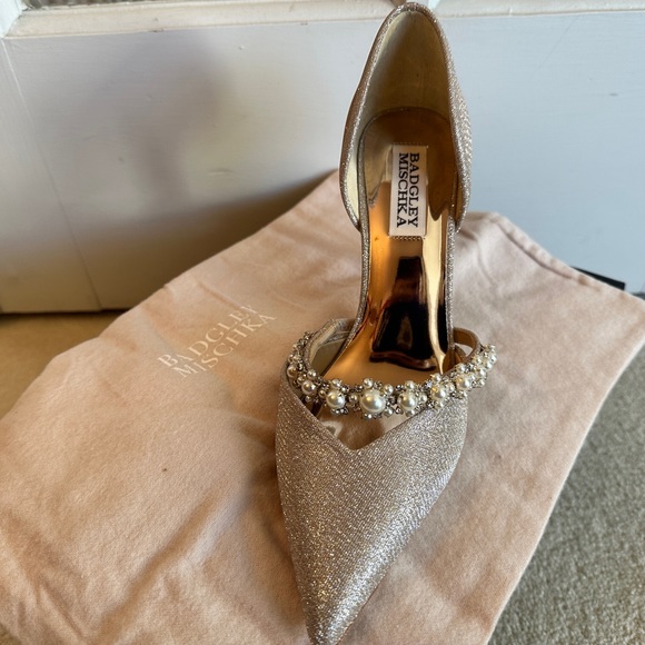 For Sale: Brand New Ornate Badgley Designer Shoes - Picture 2 of 5